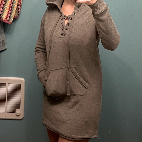 Hollister gray hoodie dress - Picture 1 of 9